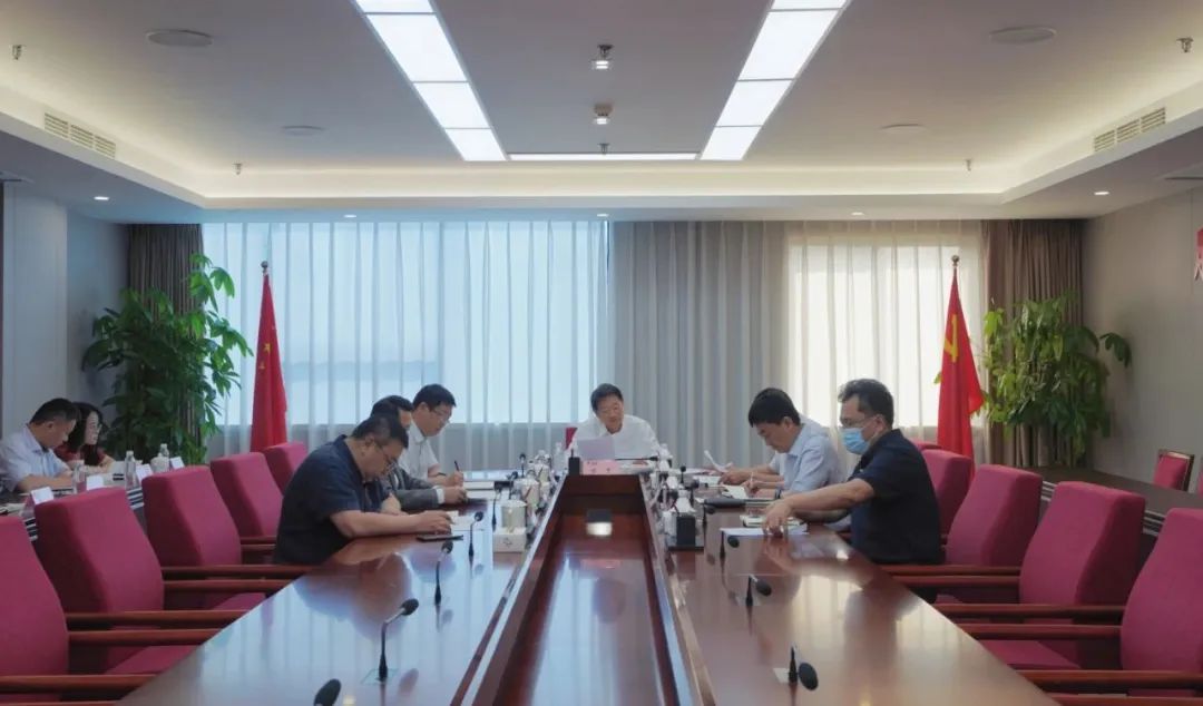 省6008集团官方网站集团党委召开学习贯彻习近平新时代中国特色社会主义头脑主题教育专题钻研暨党委理论学习中心组钻研会